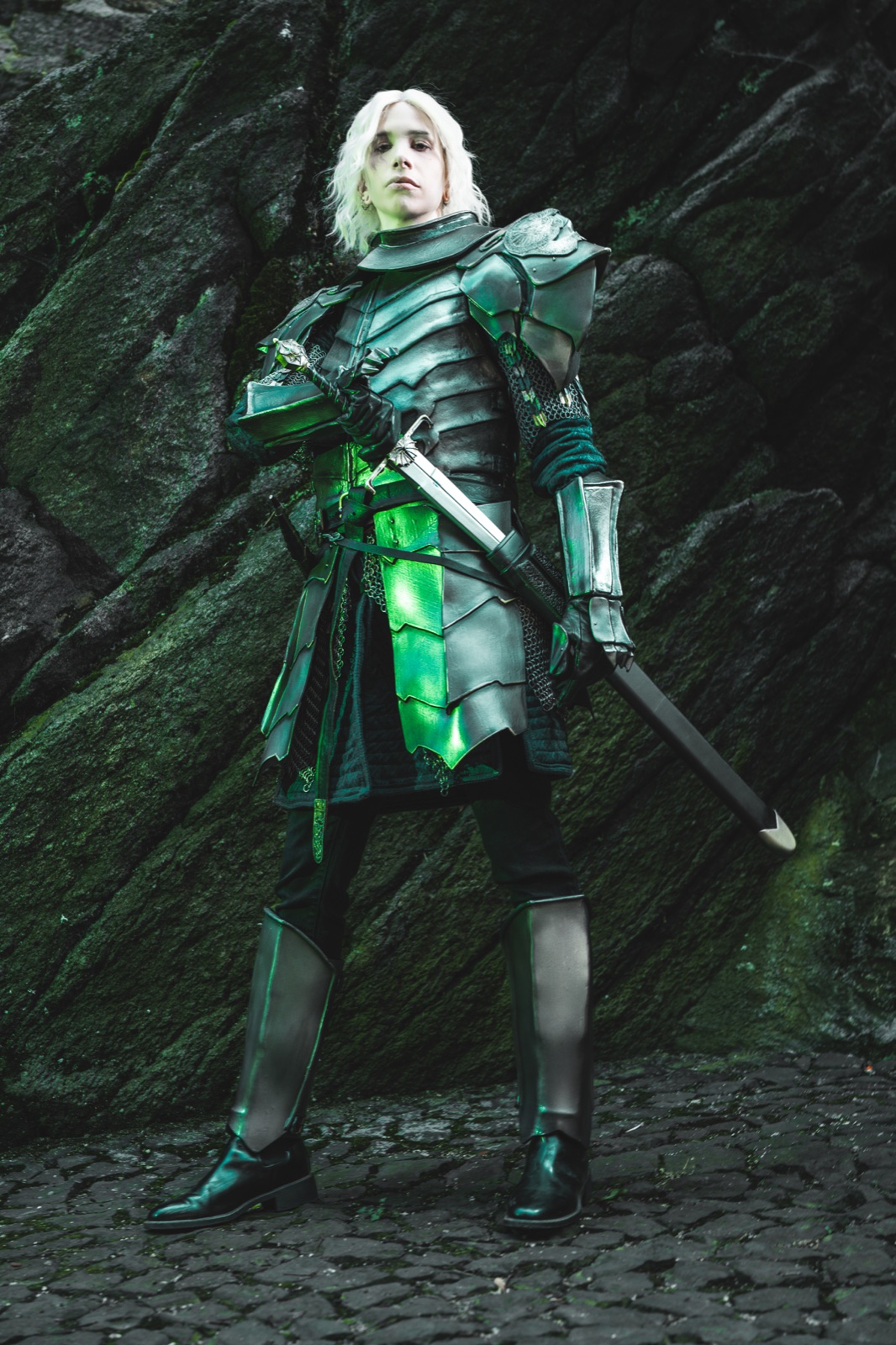 Witcher armor cosplay reference